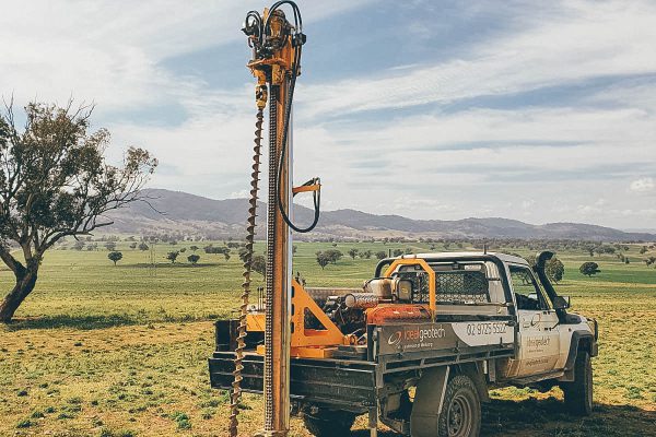 idealgeotech-drill-rig drill rig by Ideal Geotech